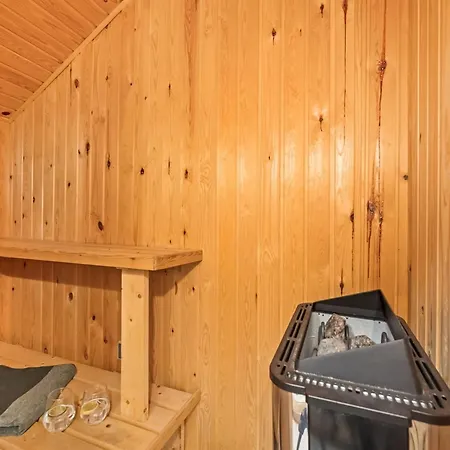 Emppu Holiday home Harboor