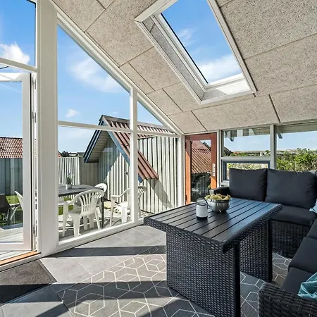 Holiday home Emppu