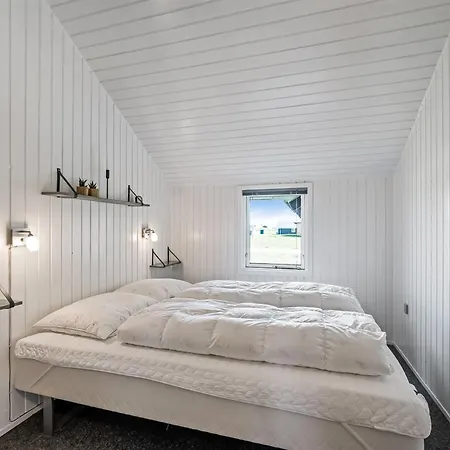 Emppu - 250m From The Sea By Interhome *