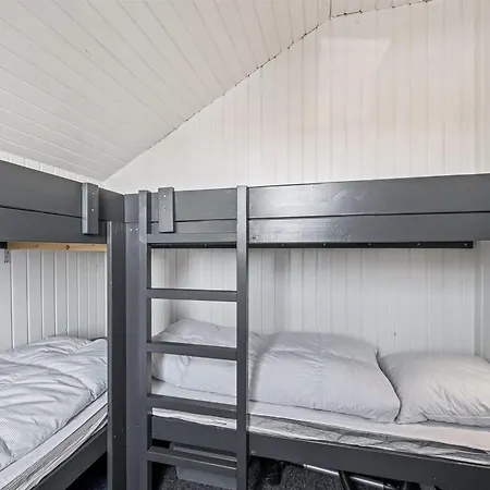 Emppu - 250m From The Sea By Interhome